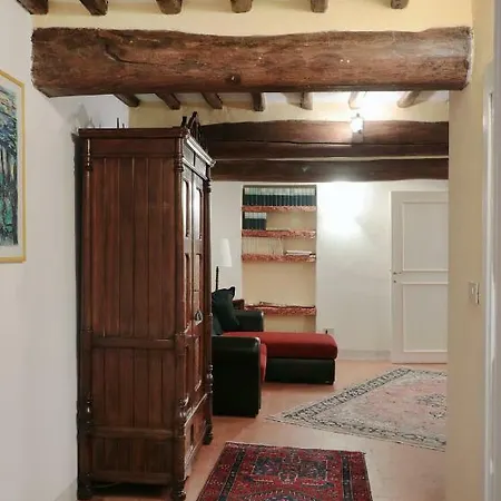 Testamatta Apartment
